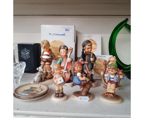 7 Hummel figurines and 8 miniature plates - large Sweet Music (1960-72), largeChimney Sweep (1972-79), Apple Tree Boy and App