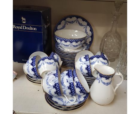Royal Worcester W5679 blue and white teaware