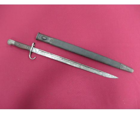 WW1 British 1907 Hook Quillon SMLE Bayonet 17 1/4 inch single edged blade with wide fuller. The forte marked 'Sanderson' date