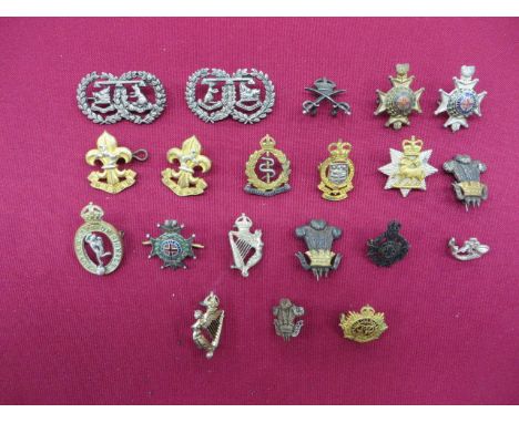 Selection of Officer Collar Badges including 3 x silvered and enamel Royal Sussex Reg ... 2 x silvered A & SH (brooched) ... 