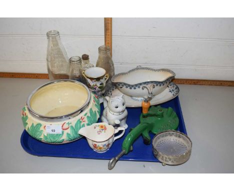 Mixed Lot: Royal Staffordshire Celtic leaf and berry bowl toether with vintage milk bottles, cream jugs etc