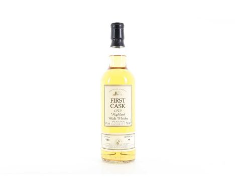 DALLAS DHU 1979 24 YEAR OLD FIRST CASK SPEYSIDE SINGLE MALT  Distilled: 05/06/1979Matured in cask #1382Bottle Number: 9146% A