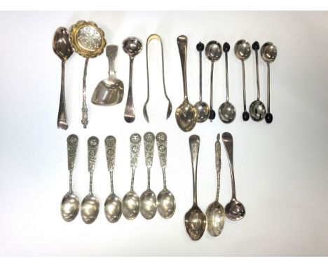 A quantity of spoons including  Mappin &amp; Webb Coffee spoons, Sheffield 1917-1918 47gms, three monogramed tea spoons Willi
