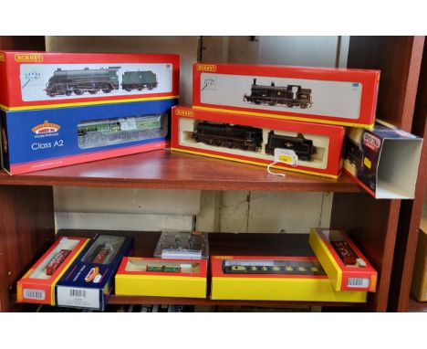 Hornby 00 gauge Sir Meleaus de Lile, 0-4-4 Tank Locomotive 30056, 4-6-0 locomotive and Tender 45377, Pullman Coach 'Rosemary'