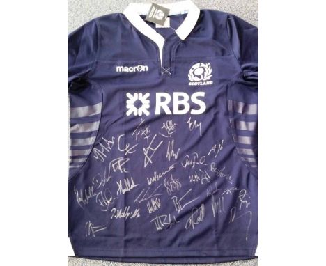 SCOTTISH RUGBY UNION SIGNED SHIRT 

Current Scotland rugby shirt sized by full squad
Tag on shirt
Shirt size L (EU sizing)

T
