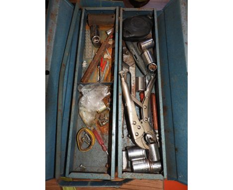 Cantilever Tool Box and Contents - Tools 