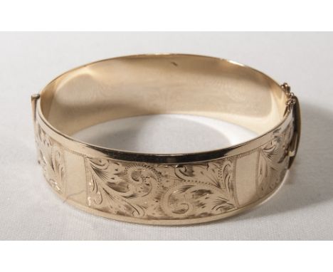 GOLD PLATED SILVER BANGLE