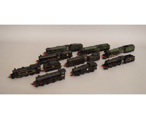 OO Gauge. Nine unboxed locomotives by Bachmann and Hornby Conditions vary. (9).