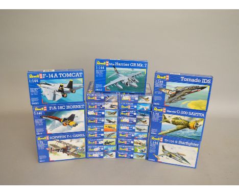 Twenty five Revell 1:144 scale plastic model kits, all aircraft. Boxed, ex-shop stock.