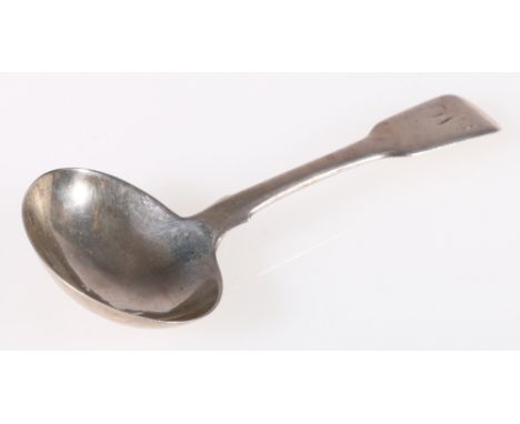 George III silver fiddle pattern caddy spoon, London 1819, 10.5cm