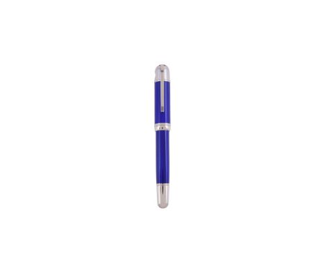 MONTBLANC, WRITERS EDITION, JULES VERNE A LIMITED EDITION FOUNTAIN PEN, NO. 15164/18500, CIRCA 2003Cap and Barrel: blue engin