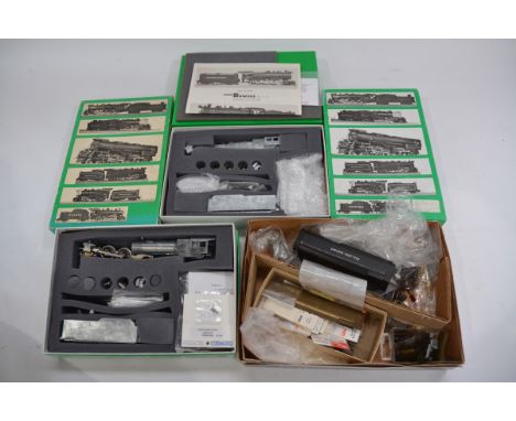 American HO Gauge unmade Locomotive Kits by Bowser, comprising 'Casey Jones' 4-6-0 ref #101100, Pennsy H-9 'Consolidation' 2-