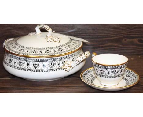 CROWN STAFFORDSHIRE BLACK VICTORIA PATTERN DINNER SET
including a large ashet, six dinner plates, fish plates, side plates, s