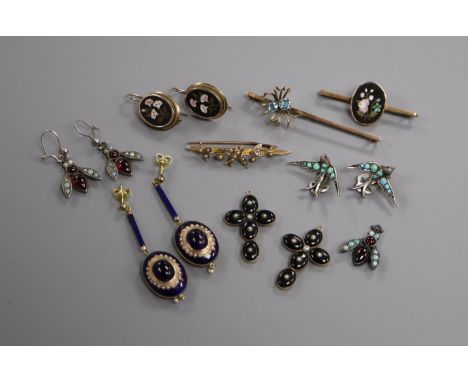 Five assorted pairs of earrings including pietra dura, enamel and gem set bug earrings, a swallow brooch and spider brooch.