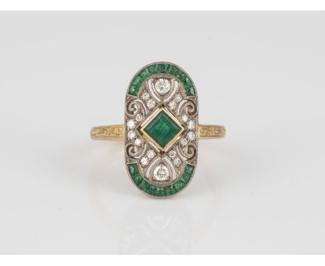 EDELSTEIN-RING Gelbgold, wohl Platin. Ringmaß ca. 53, Ges.-Gew. ca. 4,0 g. Gest. 18 K. 18 Diamanten, zusammen ca. 0,16 ct., e