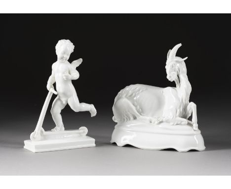 ZWEI MEISSENER FIGUREN Deutsch, Meissen, 1924-1934 Weißporzellan, glasiert. H. bis 17,5 cm. Unterglasurblaue Pfeiffer-Marke, 