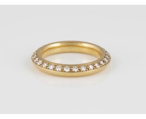 BRILLANT-RING Gelbgold. Ringmaß ca. 53, Ges.-Gew. ca. 6,9 g. Gest. 750, Herstellersignet, Carat, Reinheit und Farbe der Diama
