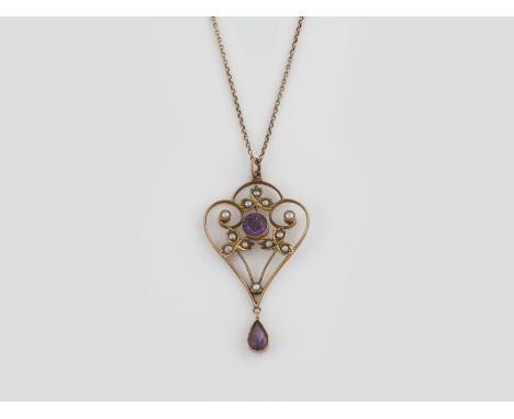 ANHÄNGER MIT KETTE Gelbgold, Rotgold. Anhänger L. 4,9 cm, Kette L. 39 cm. Ges.-Gew. zus. ca. 4,4 g. Anhänger gest. 9 Ct. Kett