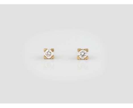 PAAR OHRSTECKER Gelbgold. Kopf D. 0,4 cm, Ges.-Gew. ca. 1,3 g. Geprüft 18 K. Jeweils ein Brillant, zusammen ca. 0,40 ct. Sich