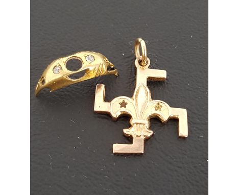 NINE CARAT GOLD SCOUTS THANKS PENDANT2.7cm high including suspension loop and approximately 2.5 grams; together with a diamon