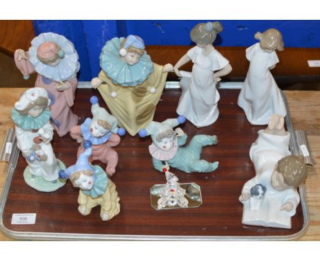 TRAY WITH VARIOUS NAO FIGURINE ORNAMENTS &amp; SWAROVSKI CLOWN ORNAMENT    