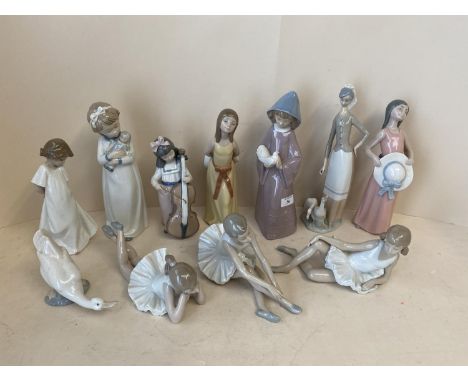 Qty of Nao &amp; Lladro figurines see images for details CONDITION: no obvious signs of restoration or damage 