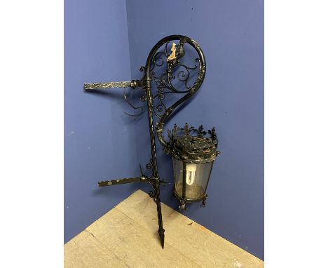 External Victorian iron lamp with ornate wall bracket, converted to electricity, approx 115cmH 