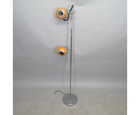 A mid-century eyeball standard lamp with 2 adjustable lights, H143cm 