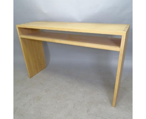 A contemporary modernist light oak 2-tier console table, 120cm x 76cm x 35cm 