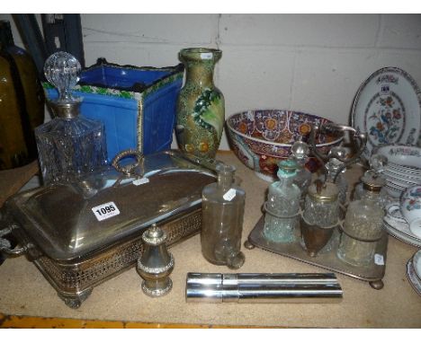 VARIOUS CERAMIC, GLASS, PLATED ITEMS, etc