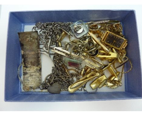 A SMALL COLLECTION OF JEWELLERY ITEMS, to include cufflinks, a watch, silver, tie pins etc