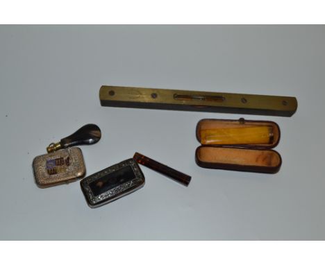 An Edwardian 9ct gold mounted amber cigar holder, hallmarked, cased; a canted octagonal cigarette holder; a Victorian Diamond