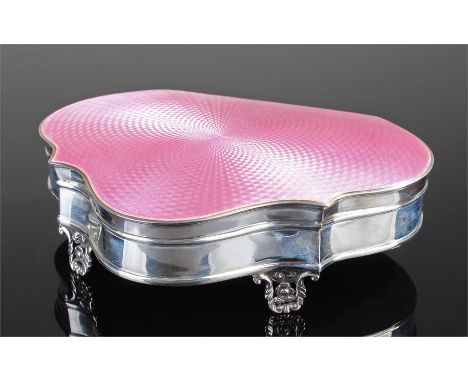 Large George V silver enamel ring box, Birmingham, 1927, makers Adie Brothers, the serpentine front with pink guilloche lid, 