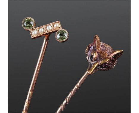 15 carat gold fox head stick pin, together with a pearl and peridot stick pin, (2)