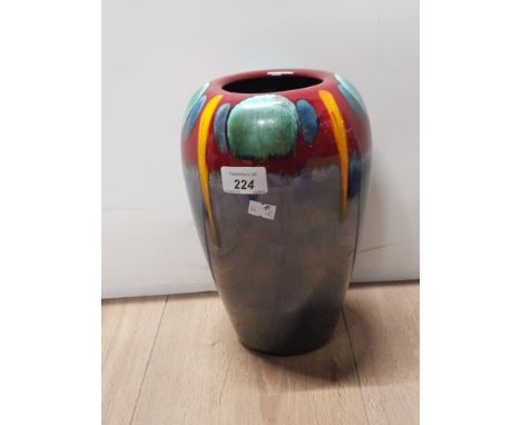 POOLE POTTERY VASE IN THE GEM STONE DESIGN