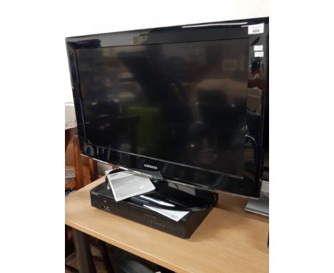 SAMSUNG 32INCH TV TOGETHER TOGETHER WITH SAMSUNG DVD AND VCR RECORDER