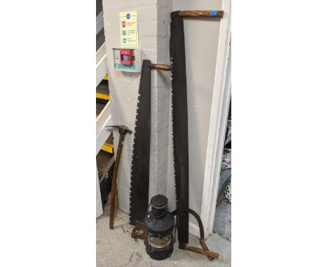 A mixed lot to include a ships lantern and mixed tools to include hand sawsLocation:FOYER 