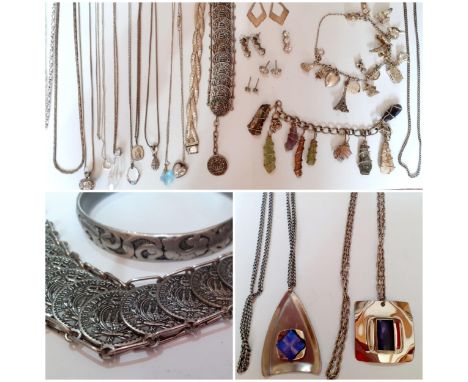 Mixed 20th Century silver and white metal jewellery to include a white metal coin bracelet, a late 20th Century St Julian car