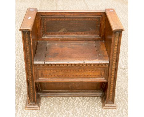 An Italian walnut bible box chair, c.1700, monks bench style lift up lid