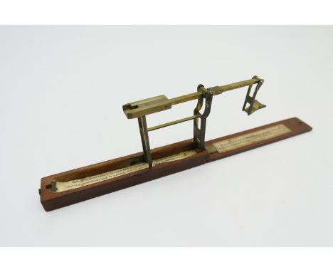 H Bell &amp; Co., Prescott, Lancashire, set of mahogany cased pocket sovereign scales, 14cm 