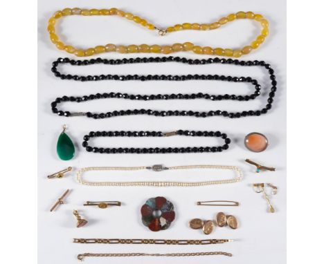 A group of jewellery items: to include four gold bar brooches, a cultured pearl single string necklace, two bracelets, a plai