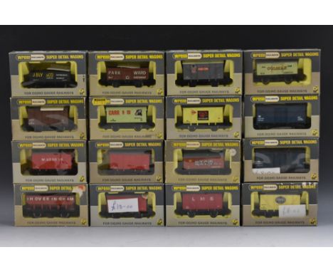 Wrenn - OO gauge Goods wagons, W5000 Bly & Co coal wagon, W5004 Dunlop ventilated van, W5007X Banana van, W5010 Robertsons ve