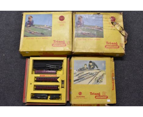 T T Gauge - a Triang electric model railways train set T.3 4-6-0 Windsor Castle, six wheel tender, BR green and black livery,