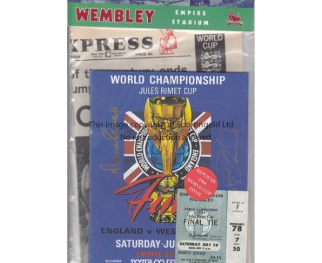 1966 WORLD CUP  World Cup replica Memorabilia Set issued in 2000 by Wembley to mark the End of An Era, Wembley 1923-2000. Con
