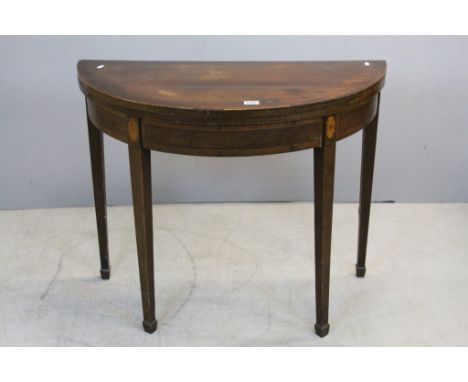 Early 19th century Mahogany Circular Fold-Over Card Table with Green Baize Playing Surface raised on Square Tapering Legs wit