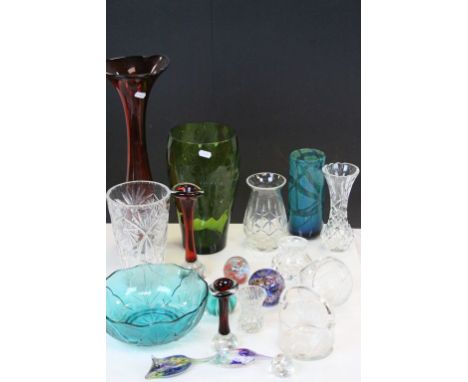 Box of mixed vintage Glass to include a Mdina vase, Paperweights etc