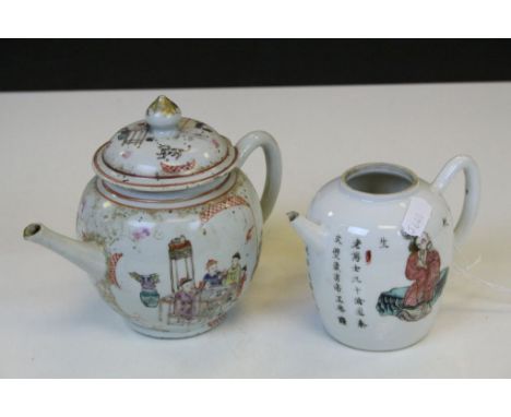 Chinese Export Teapot decorated in polychrome enamels depicting figures in an interior setting, Qing Dynasty, 14cms high toge