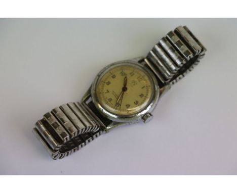 Vintage Military style Gents Wristwatch with red sweep seconds hand, the dial marked "Marden Fleet" &amp; with expanding Fix 