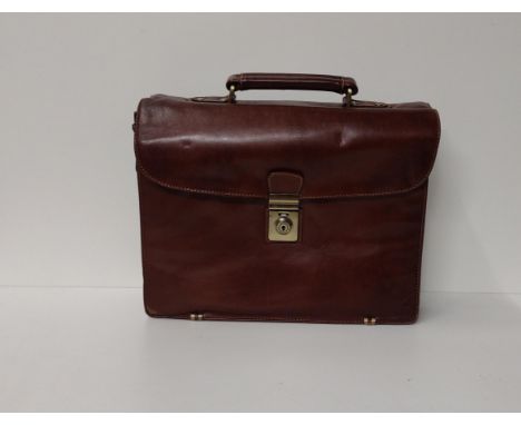 Visconti leather laptop/briefcase. Shipping Group (A). 