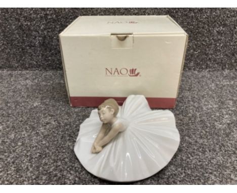 Nao by Lladro Dance Class no 1283 in original box